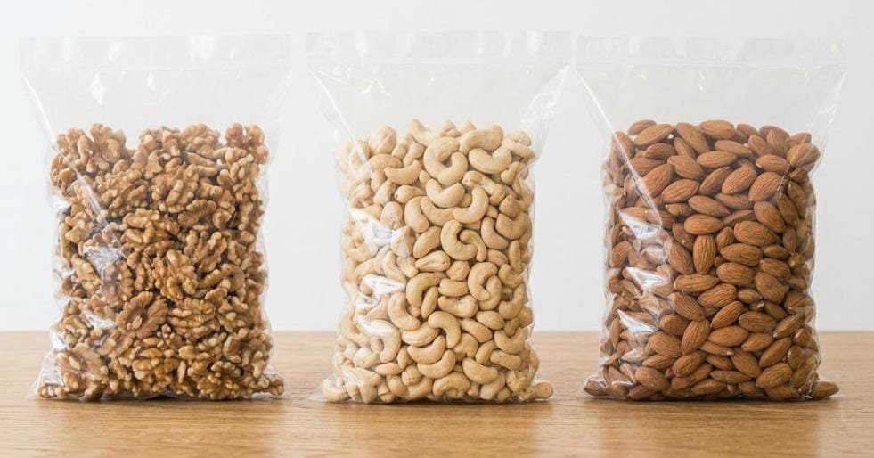 Combo N° 4 / 1 Kg de Nueces 1 Kg de Almendras, 1 Kg Castañas